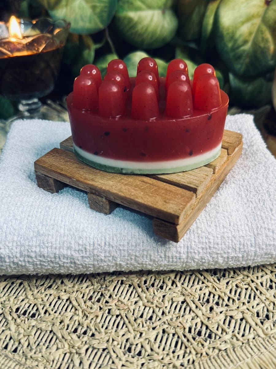 Sabonete Artesanal Massageador - Aroma Melancia em Camadas — imagem 1